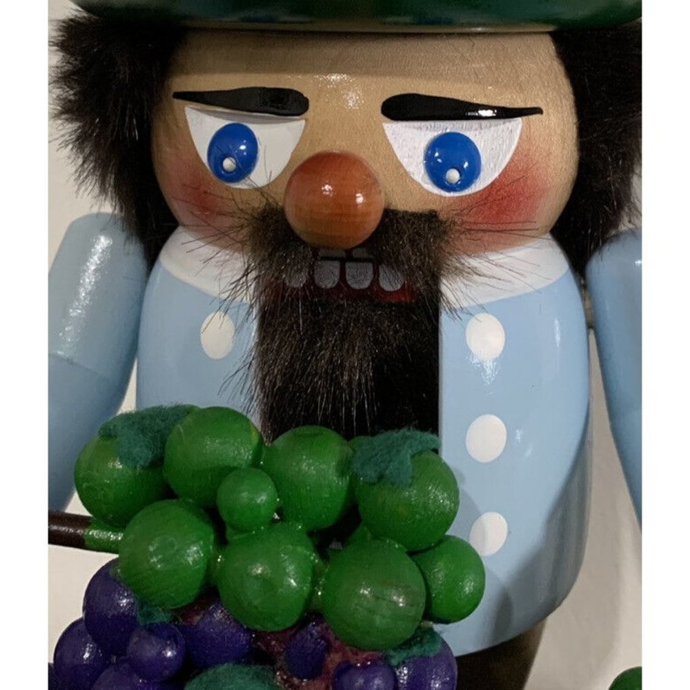 Steinbach Volkskunst W Germany Nutcracker Winemaker Christmas St. Patrick's Day - Picture 5 of 16